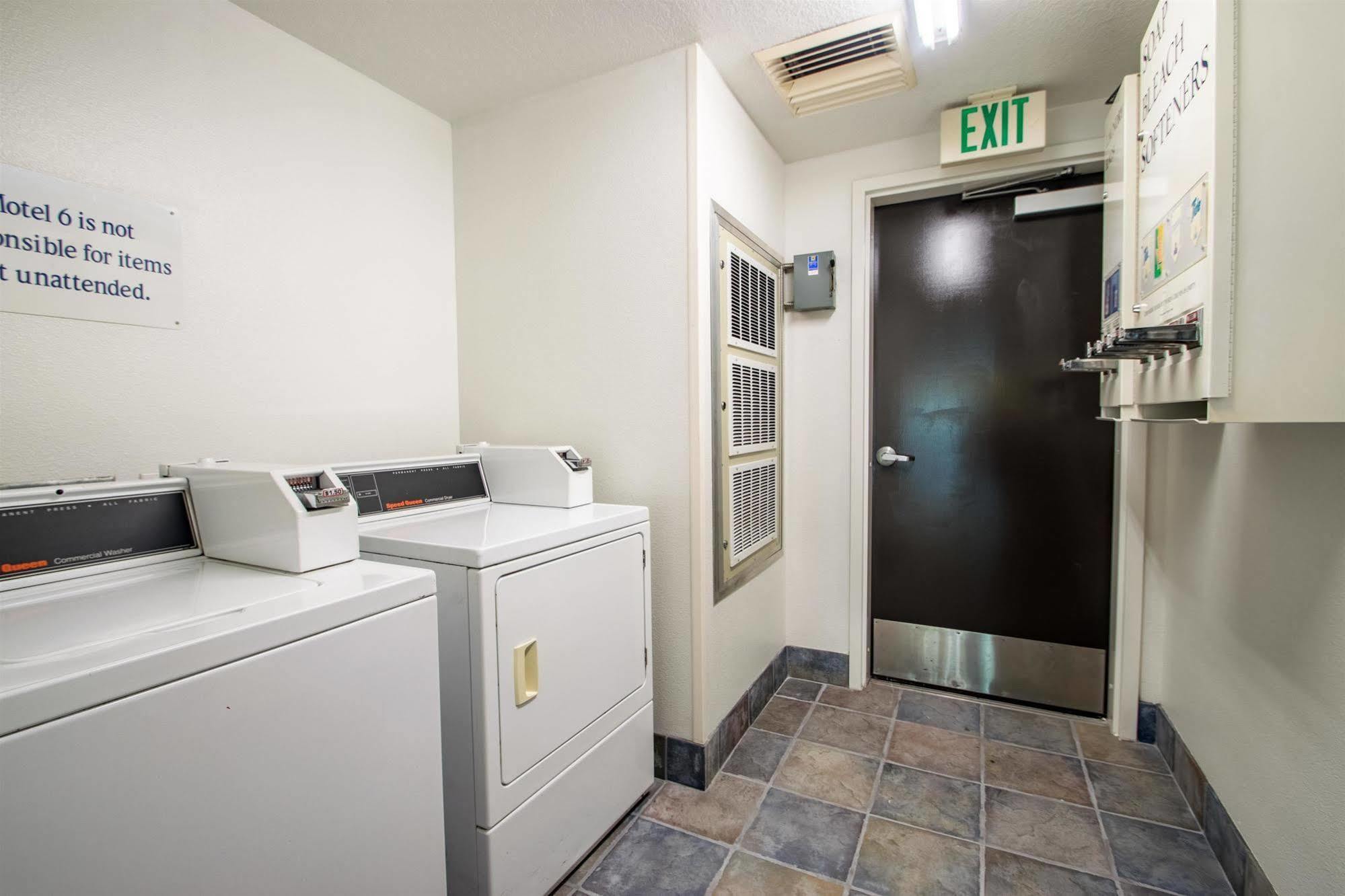 Motel 6-Portland, Or - I-5 Bagian luar foto